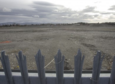 The Dublin Port Company sold the former Irish Glass Bottle site for €412 in 2006, to a syndicate including the Dublin Docklands Development Authority.